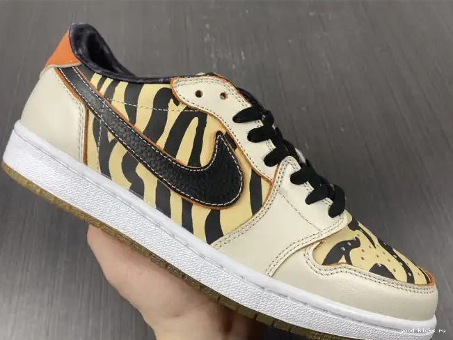 of Low OG Air DH6932-100 Year Jordan the 1 Tiger 0507